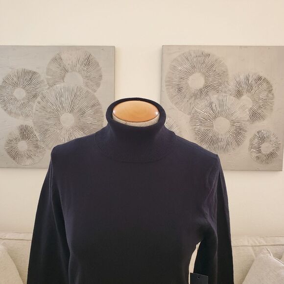 Tommy Hilfiger Solid Buttoned-Cuff Stella Sweater sz Sm - Picture 3 of 11